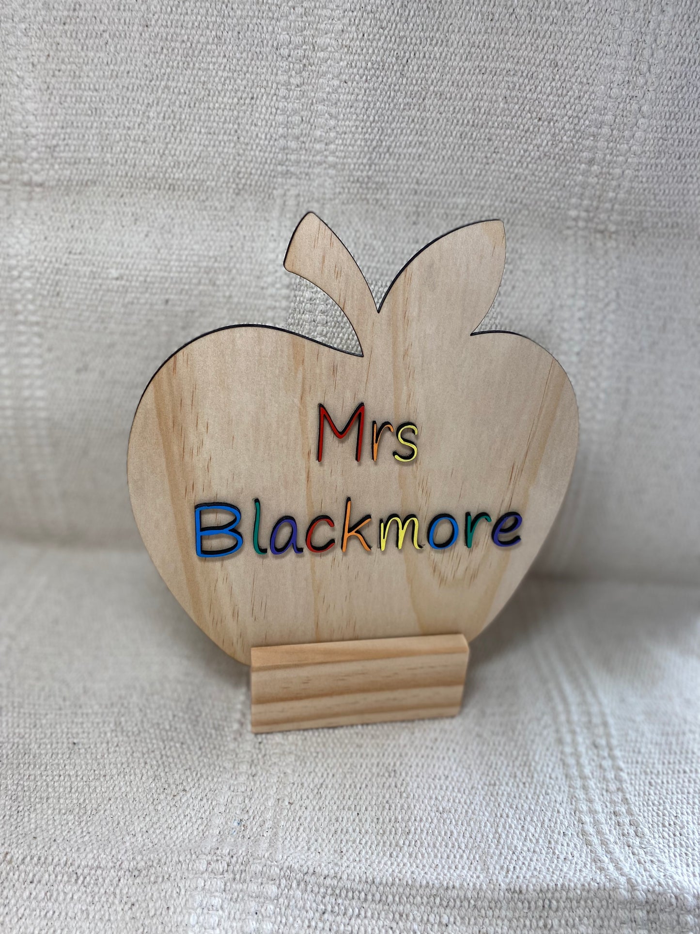 Custom Teacher Apple name sign